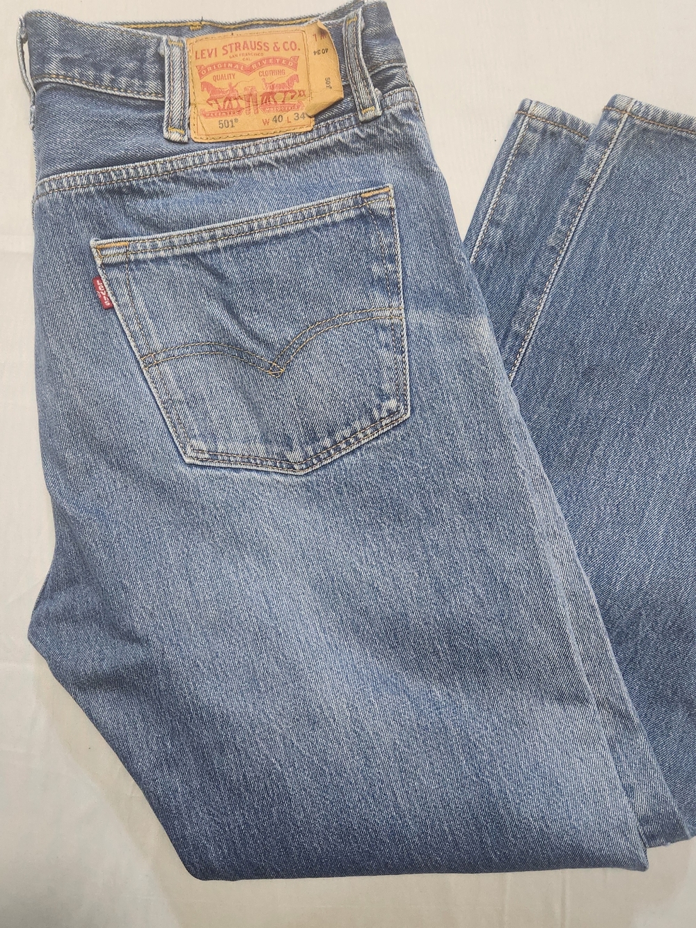 Levi's 501 Original Fit Jeans Men 40x34 Blue Denim Medium Wash Button Fly Cowboy